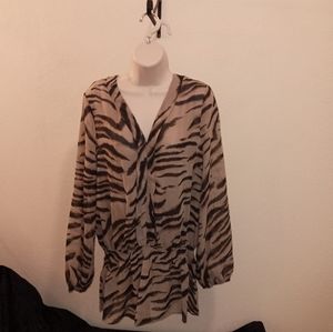 Brand New Queen Collection Sz M Peasant Blouse